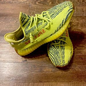 2017 Yeezy v2 (semi frozen yellow)